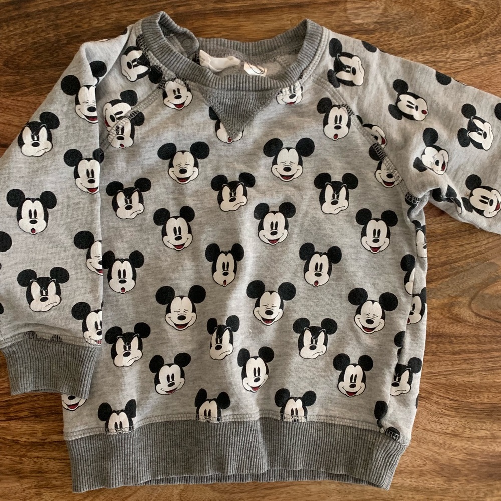{well loved} H&M Disney jumper